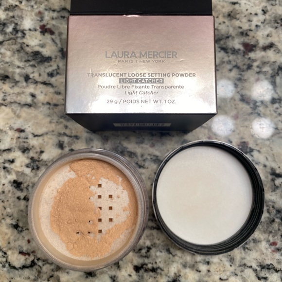 NIB Laura Mercier Translucent Loose Setting Powder Light Catcher Celestial Light - Picture 5 of 7